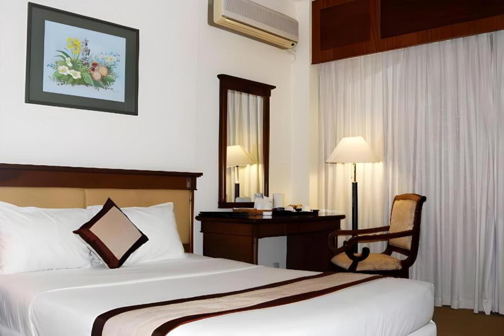 Saigon Star Hotel Ho Chi Minh City Exterior photo